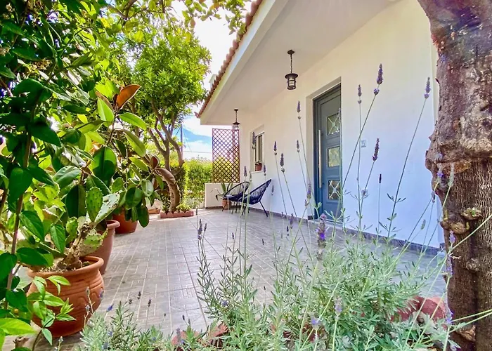 Elios Serenity House Case de vacanță